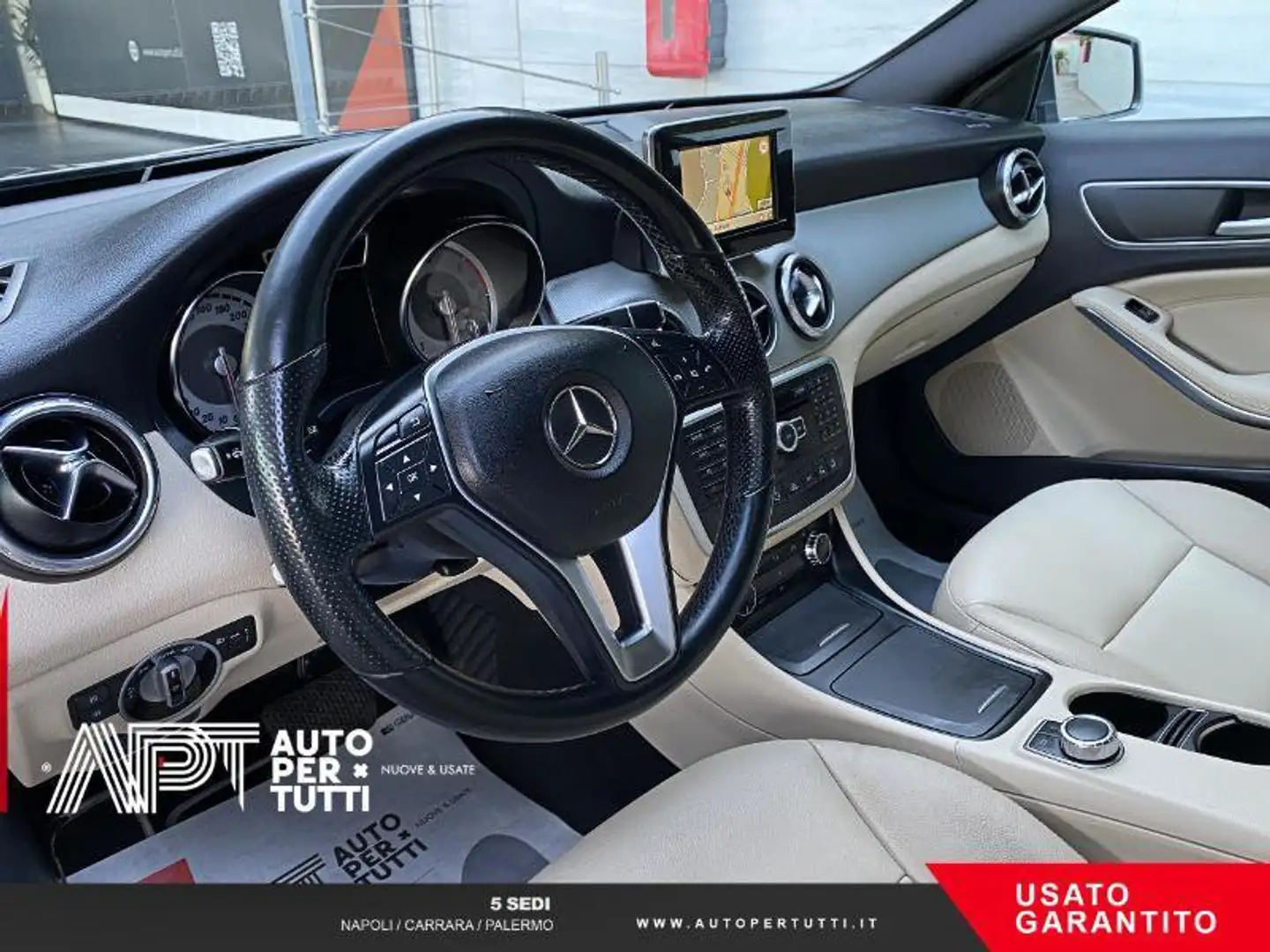 Mercedes-Benz GLA 200 GLA 200 d (cdi) Sport 4matic auto Gri - 2