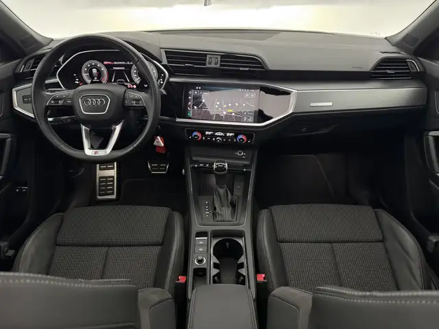 Audi Q3 view 2
