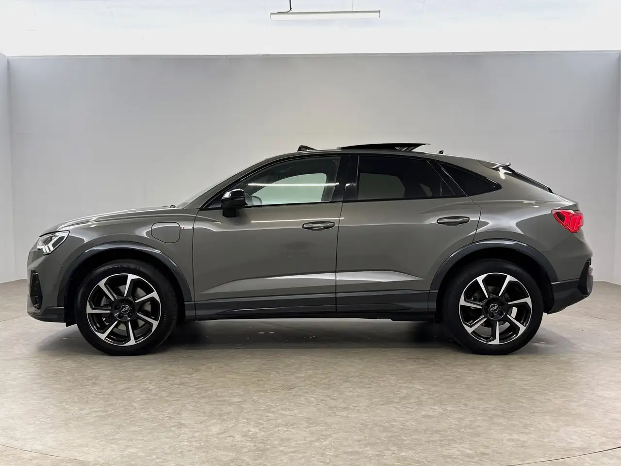 Audi Q3 sportback 45 TFSI e S-Line Pano Virtual Carp, миниатюра 11