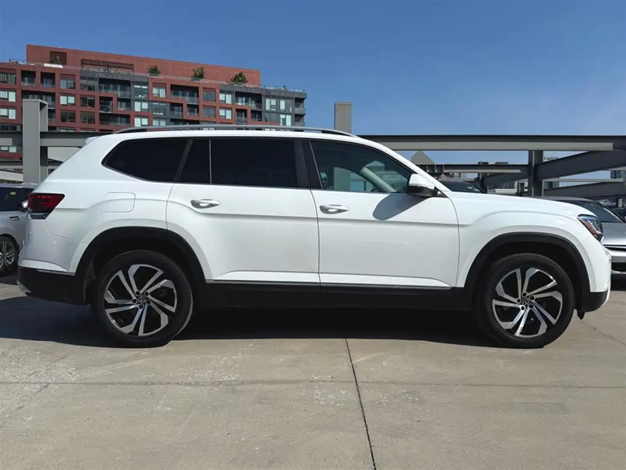 Volkswagen Atlas photo Volkswagen Atlas