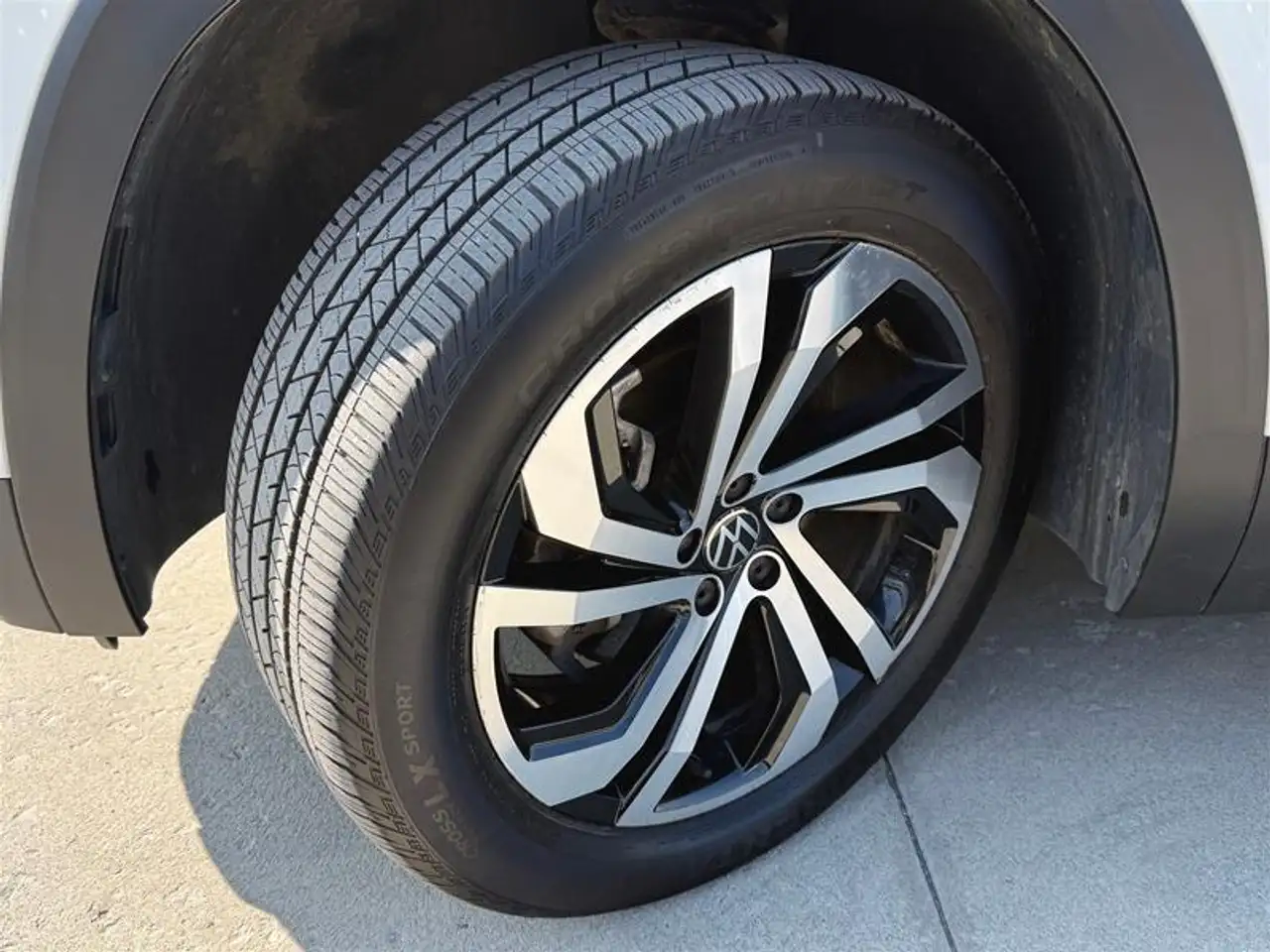 Volkswagen Atlas photo Volkswagen Atlas