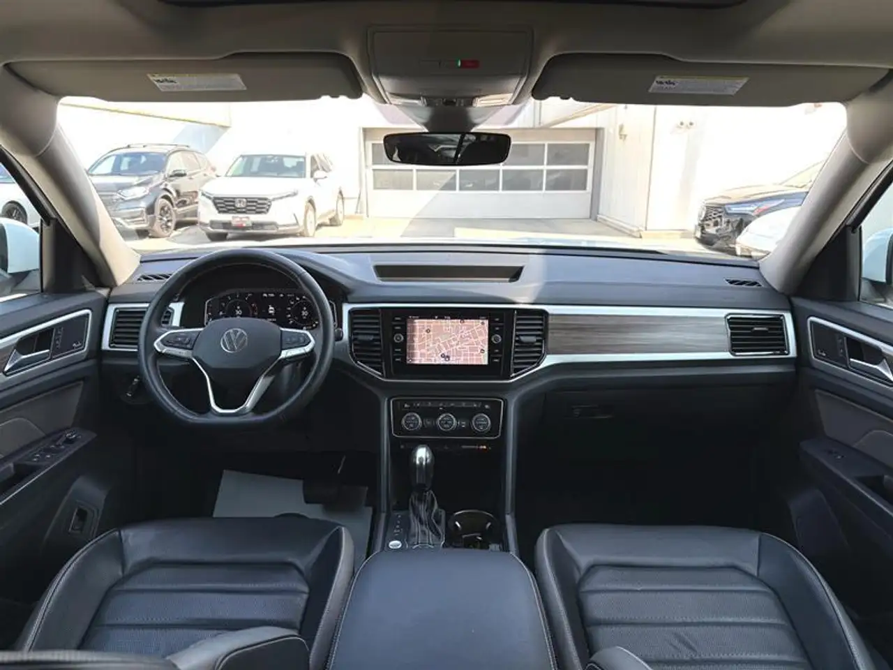 Volkswagen Atlas photo Volkswagen Atlas