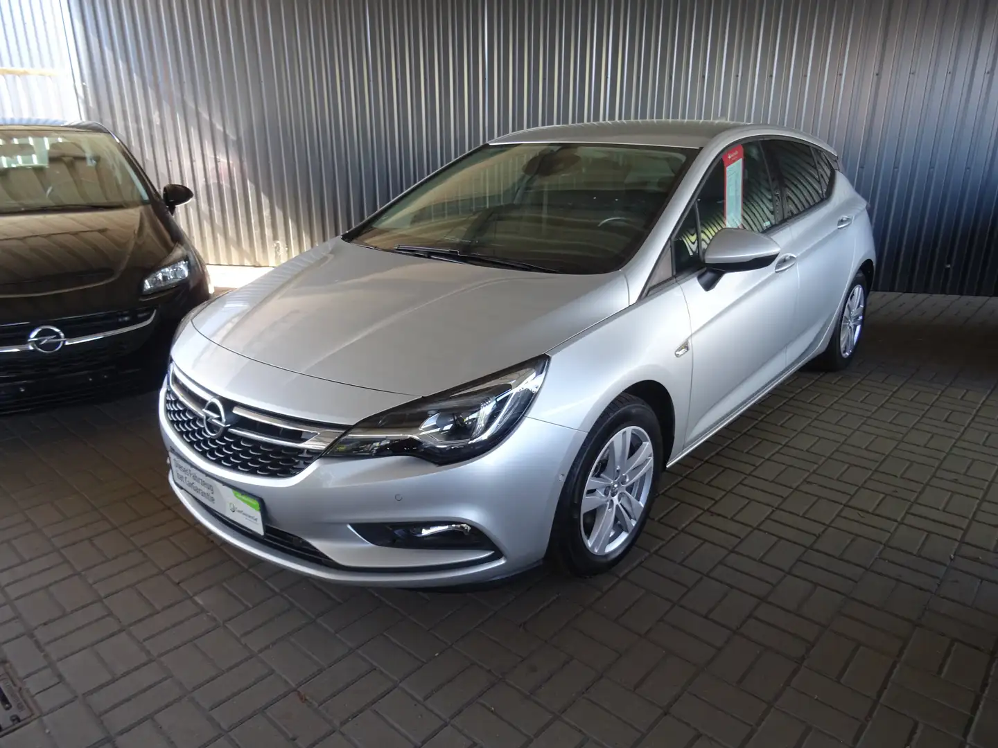 Opel Astra Active Start/Stop Grau - 1