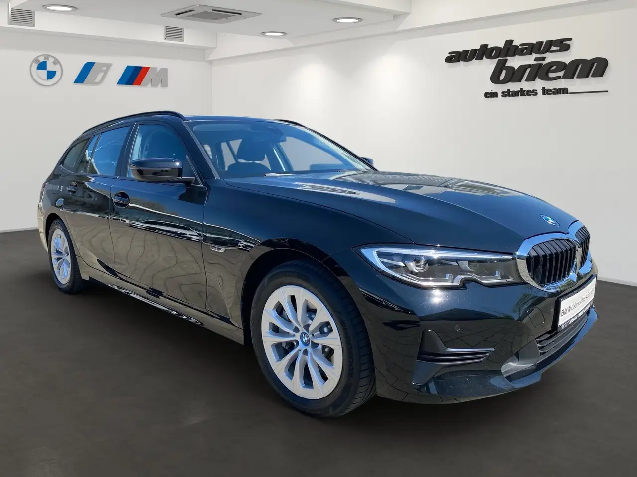 BMW 330 e Touring Advantage DAB LED WLAN Tempomat 2