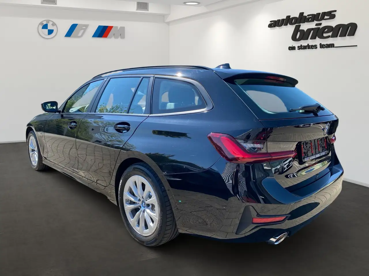 BMW 330 e Touring Advantage DAB LED WLAN Tempomat 4