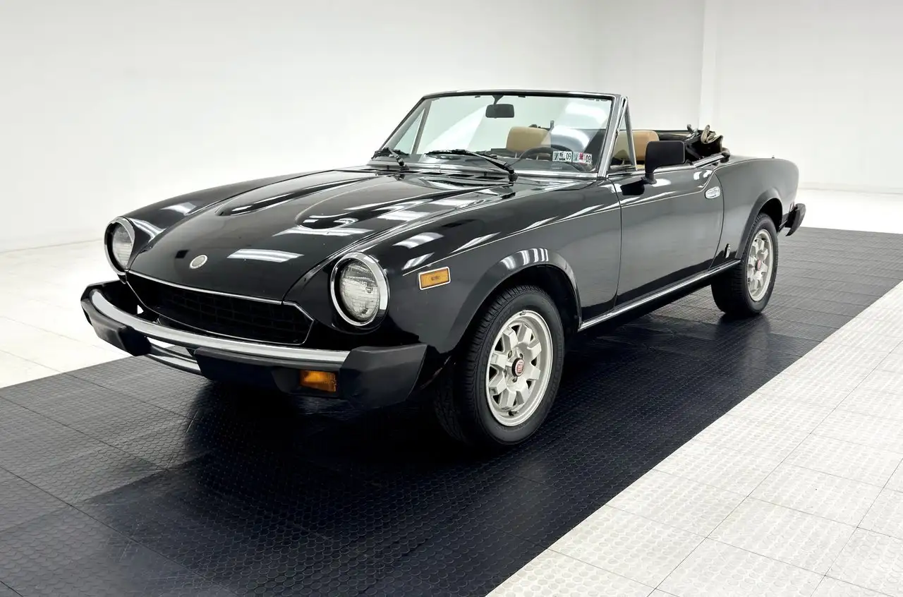Fiat Spyder Convertible, foto 2