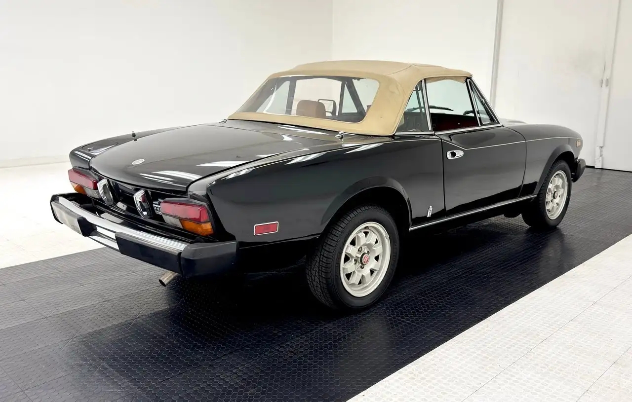 Fiat Spyder Convertible, foto 8