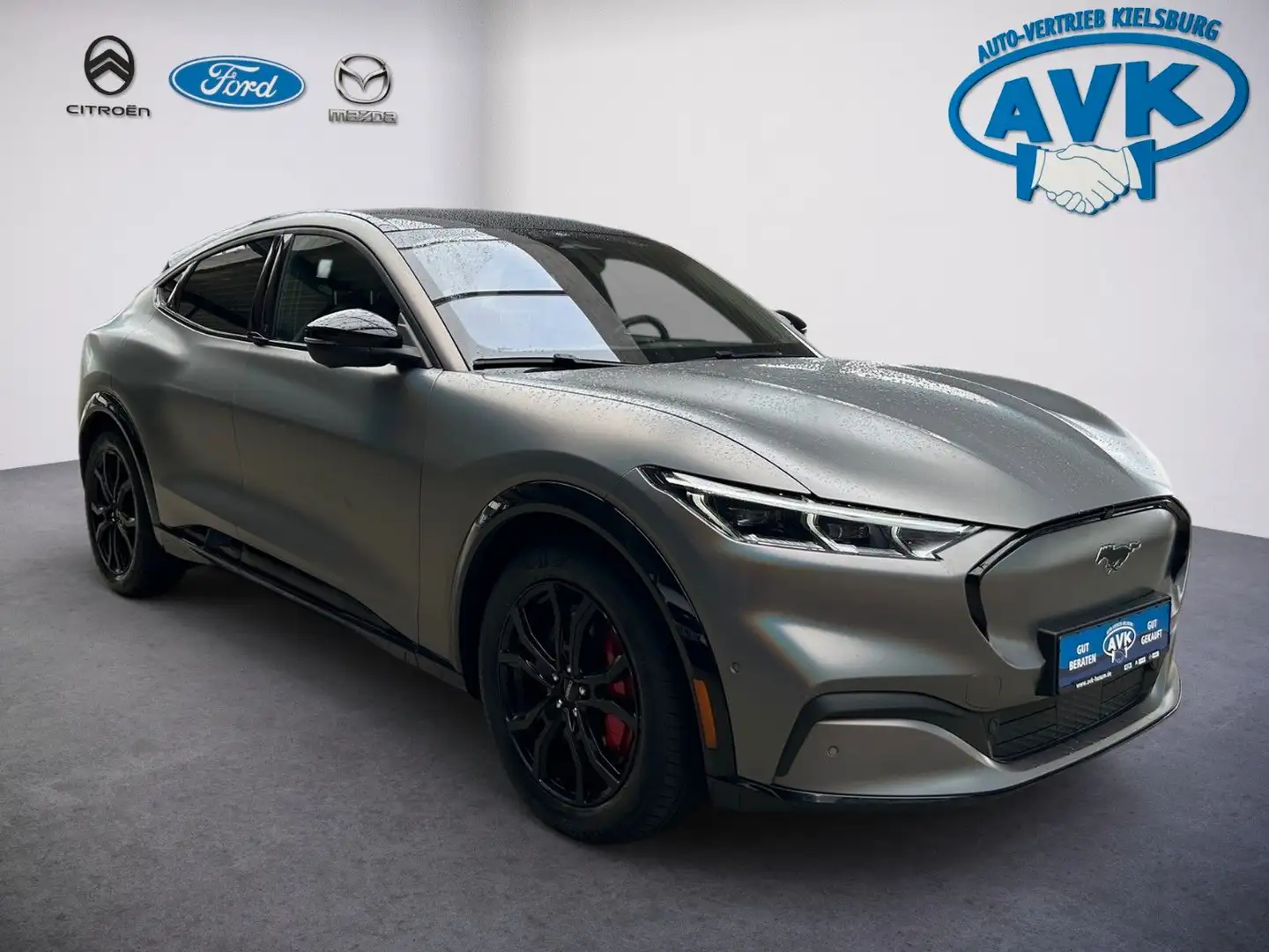 Ford Mustang Mach-E Premium Ext. Range AWD Blau - 1