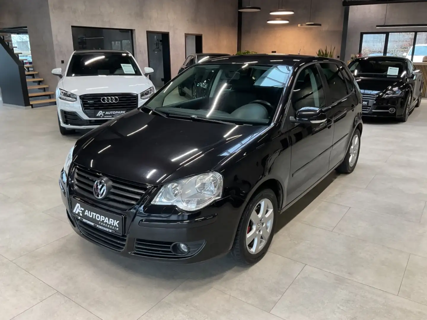 Volkswagen Polo 1.4 5-tg. United Klima Sitzheizung PDC Alu Schwarz - 1
