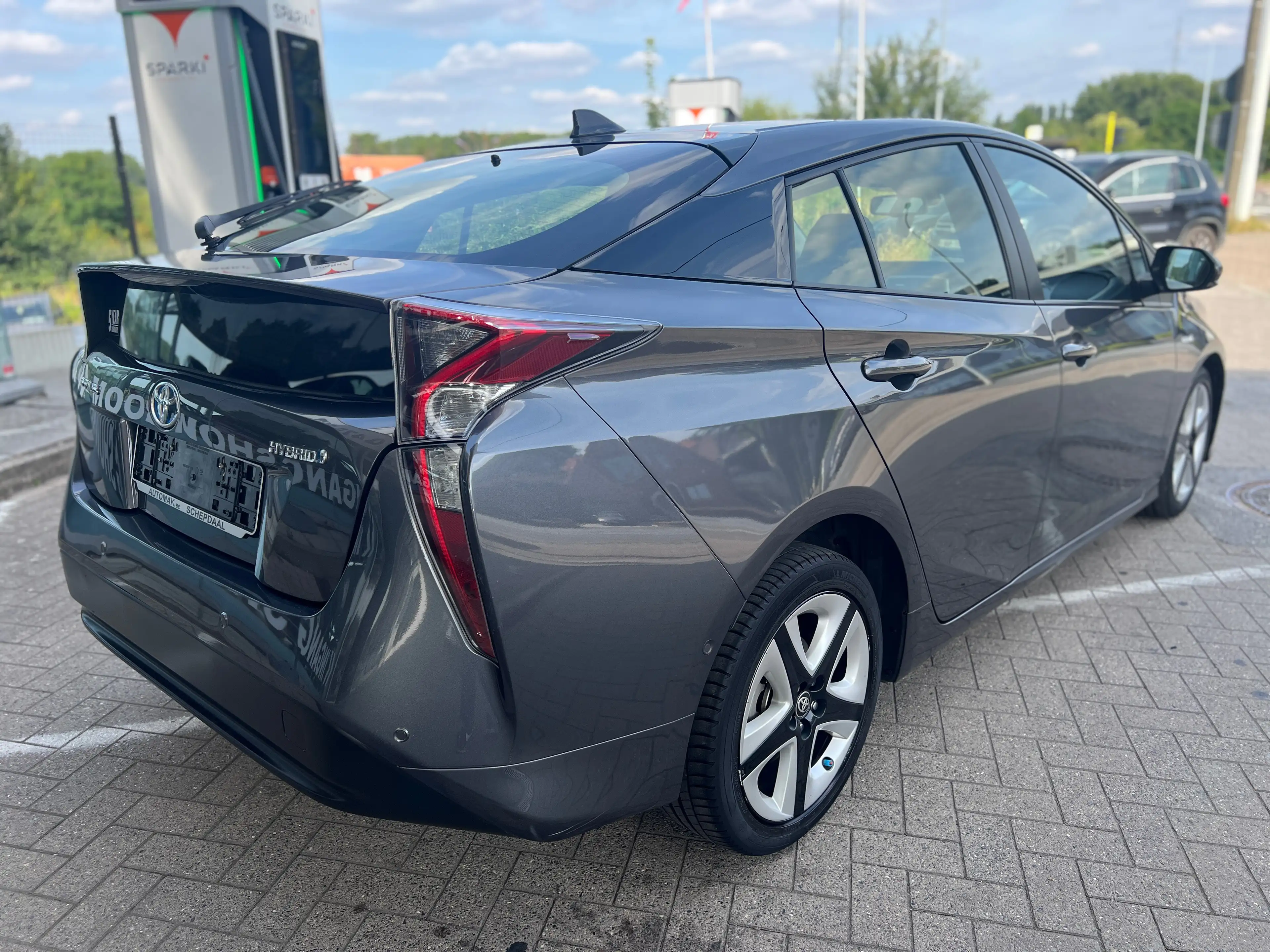 Toyota Prius Prius Hybrid 1.8i VVT-i Lounge CVT — photo 5