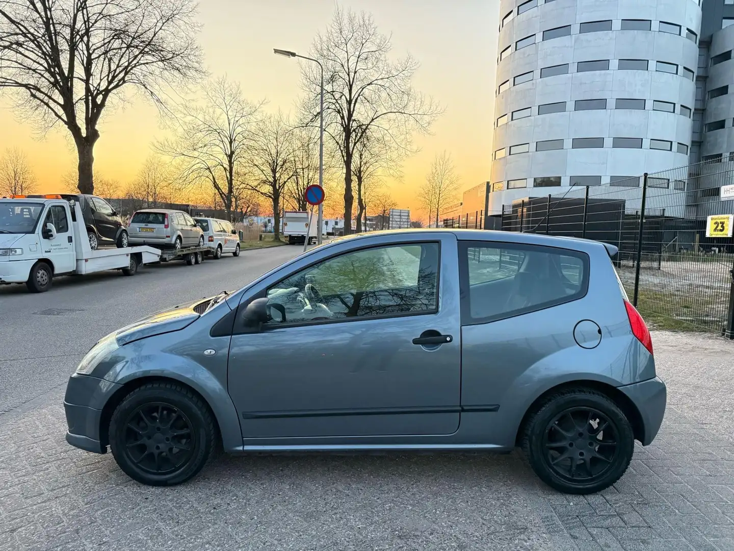 Citroen C2 1.1i Image Gris - 2