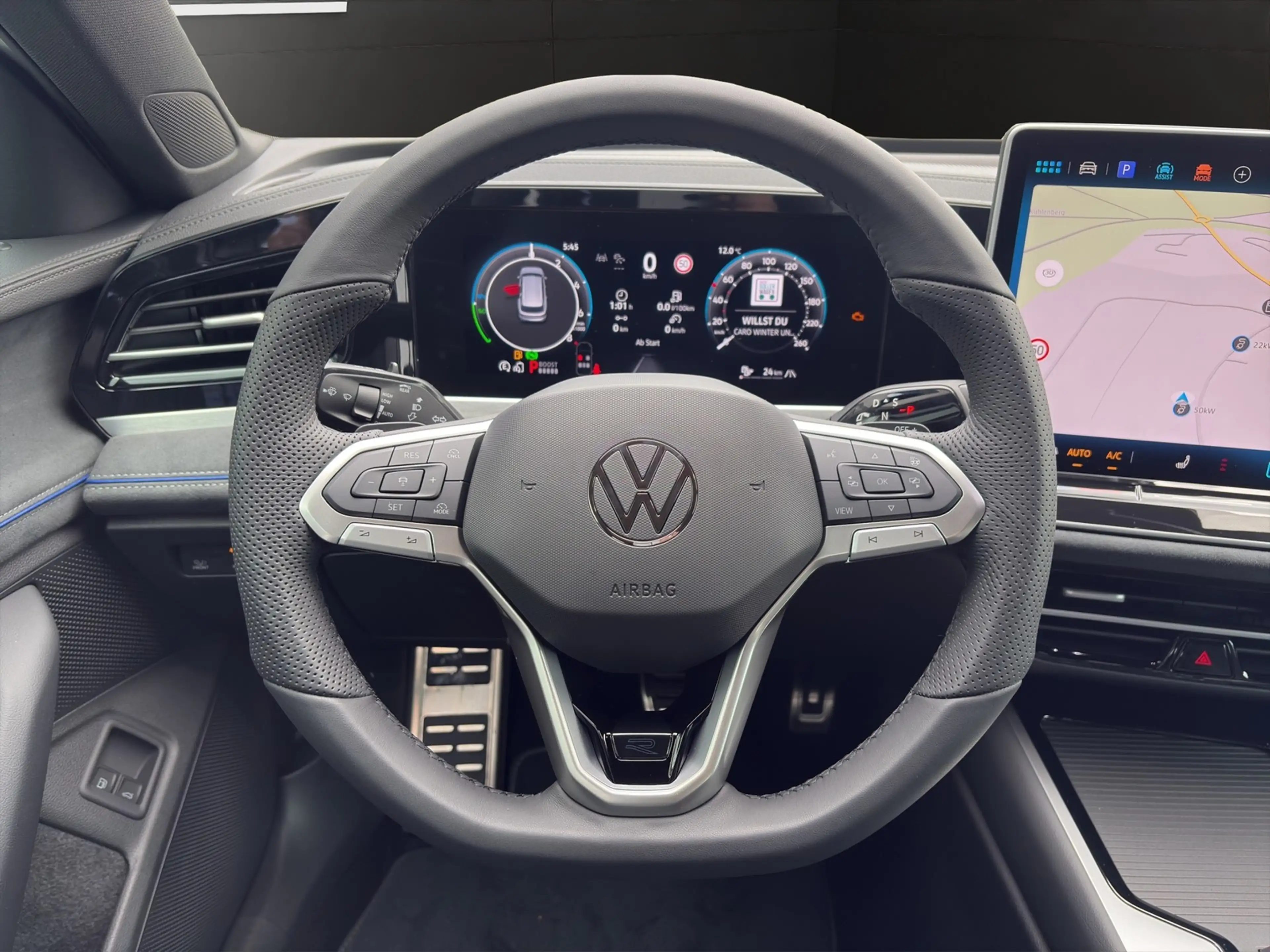 Volkswagen Passat Variant 1.5 TSI eHybrid R-Line DSG AHK+DCC+Keyless — photo 9