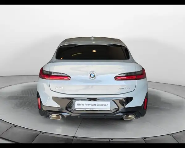 BMW X4 view 7
