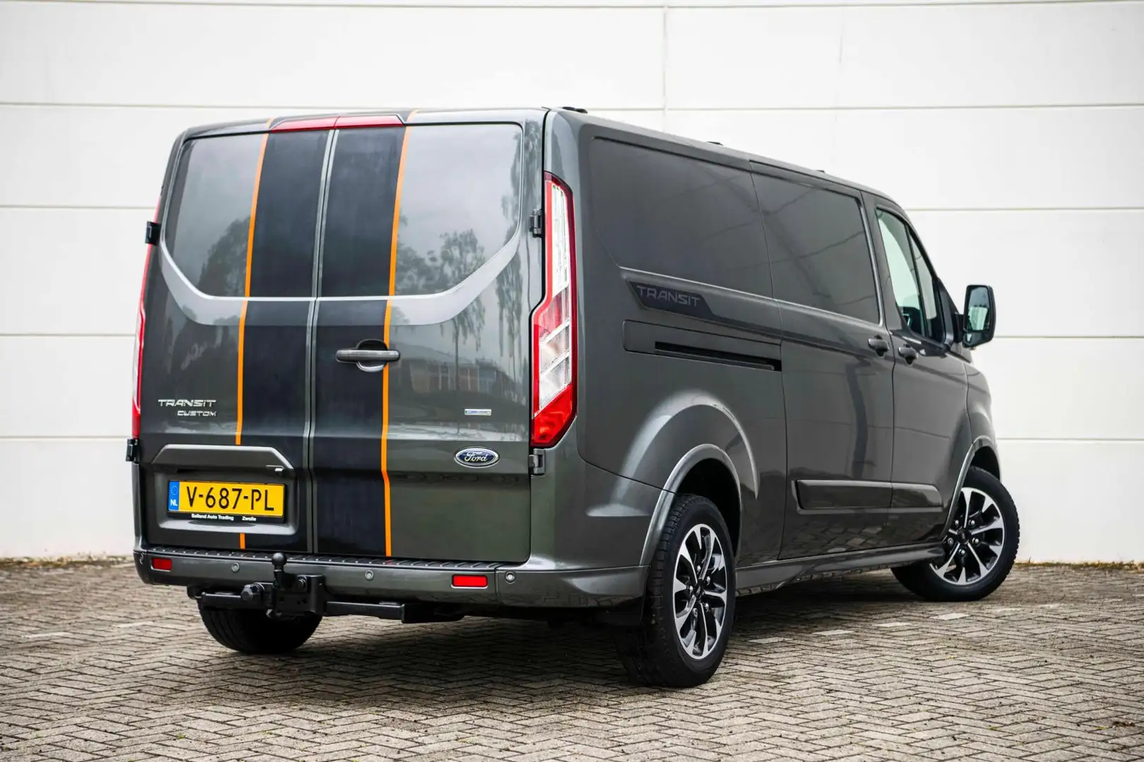 Ford Transit Custom 2.0 TDCI 170pk L2H1 Sport |Navi|Cruise|Camera|Trek Gris - 2