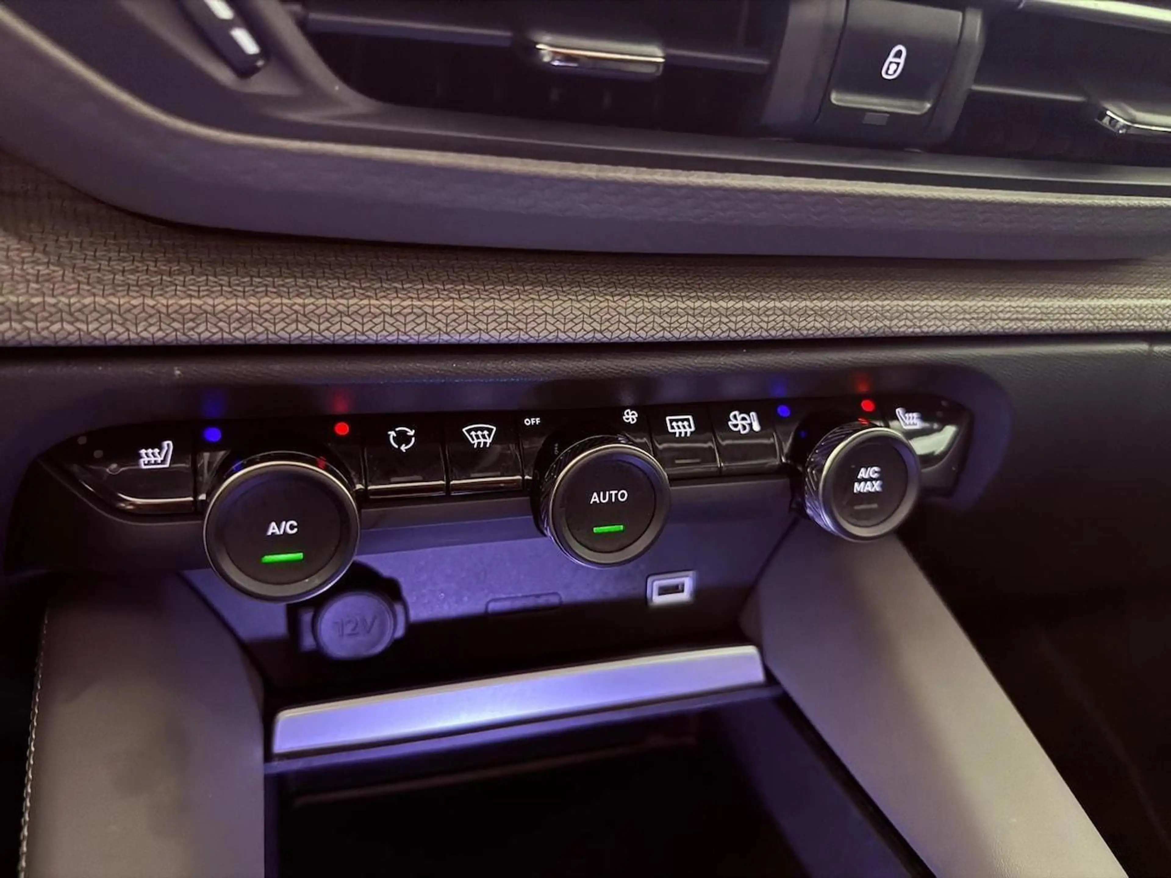 Citroen C5 X 1.6 Plug-in Hybrid 225 Shine|Rijklaar|Fulloption|A — photo 24