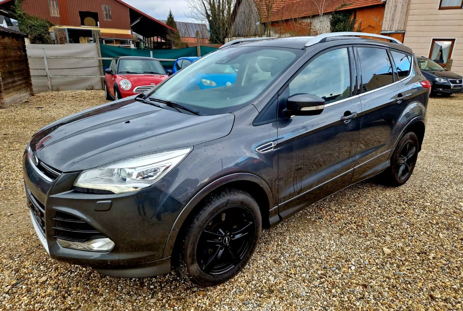 Ford Kuga 2.0 TDCI  Individual Autom. Allrad Grau - 1
