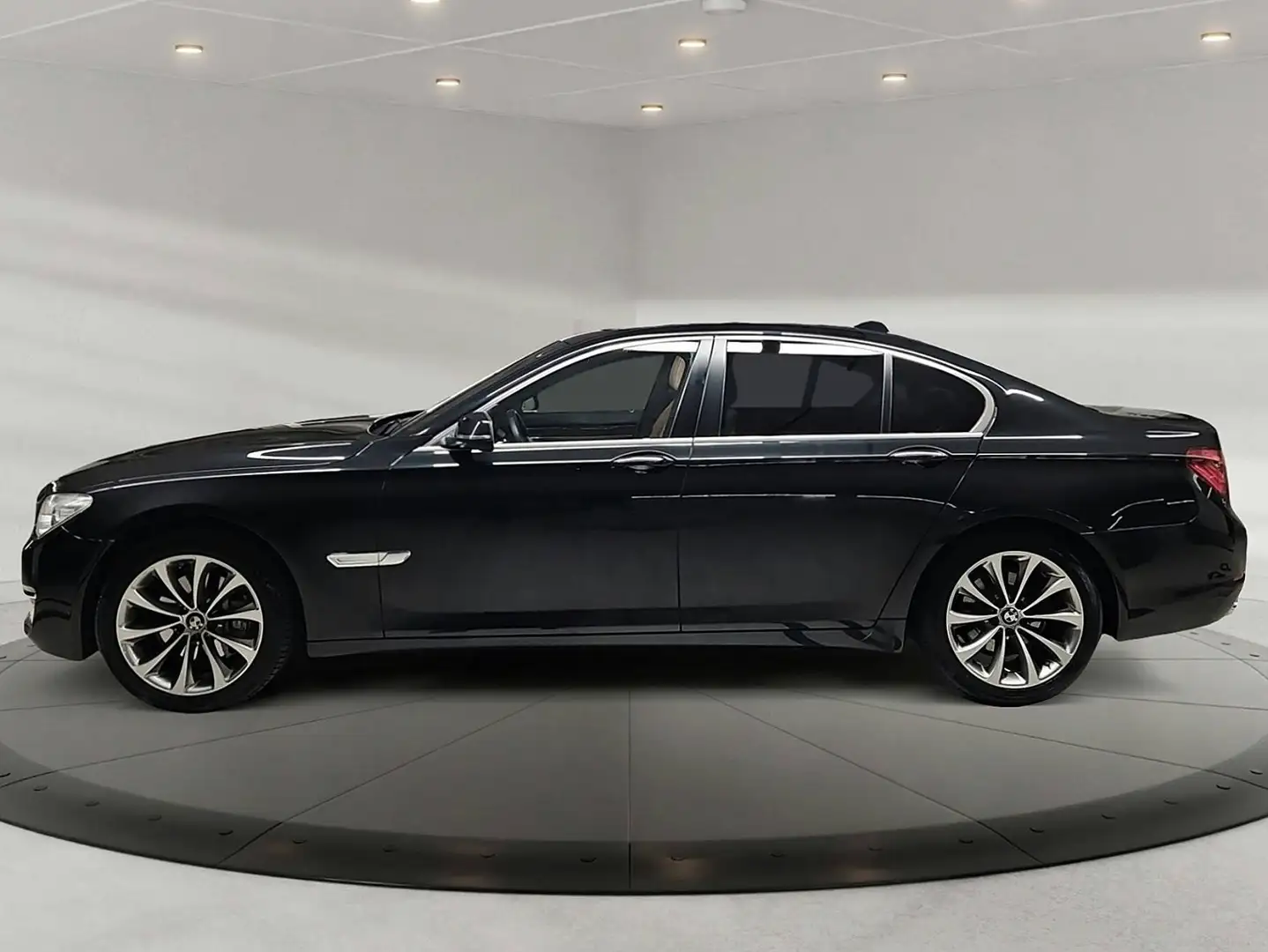 BMW 730 d xDrive * SOFT CLOSE * PANO * STANDHZ * HEAD-UP * HARMAN/KARDON * MEMORY * Schwarz - 2