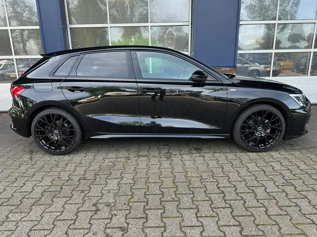 Audi A3 view 7