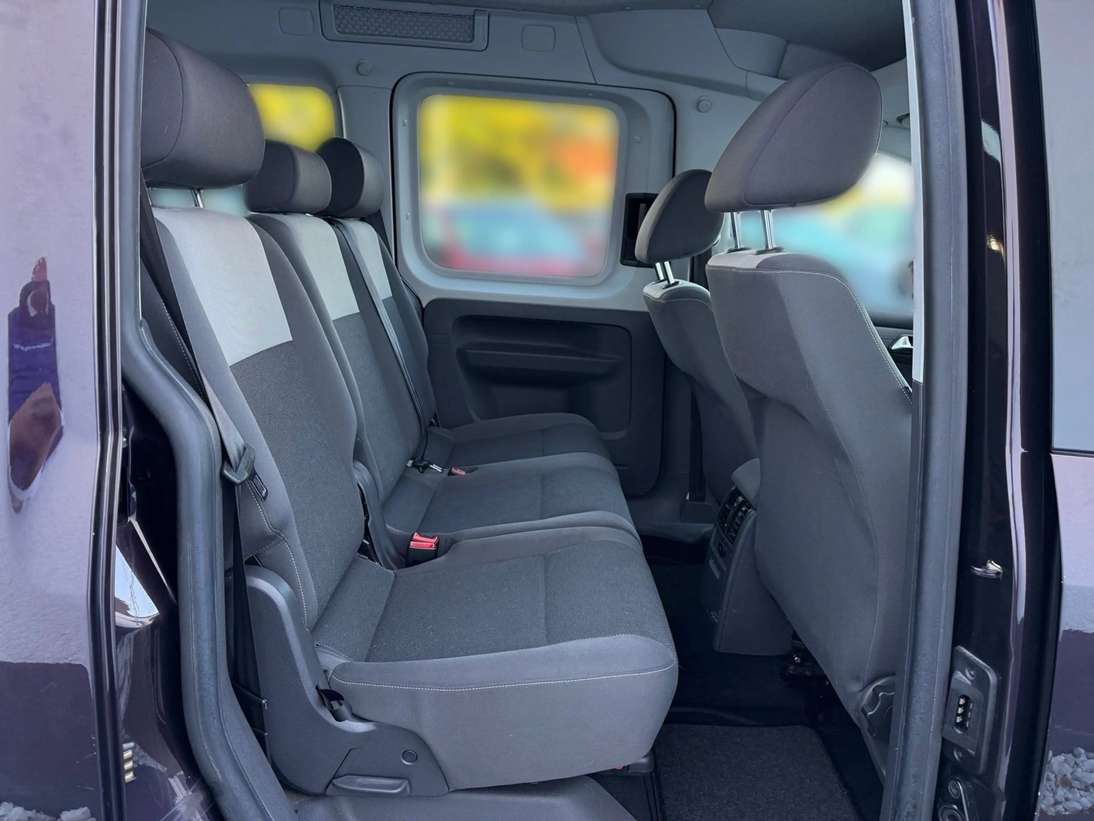 Volkswagen Caddy Kombi 1.2 Comfortline Sitzheizung Klima — photo 13