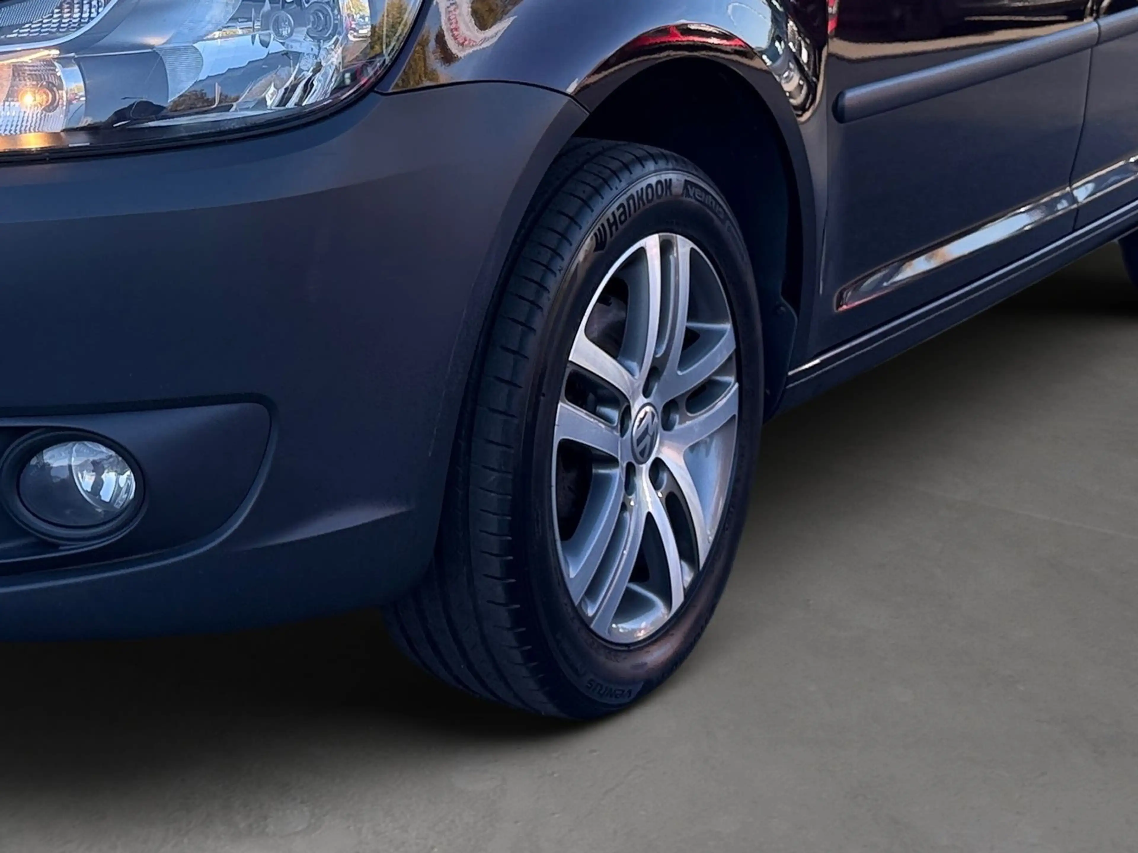 Volkswagen Caddy Kombi 1.2 Comfortline Sitzheizung Klima — photo 8