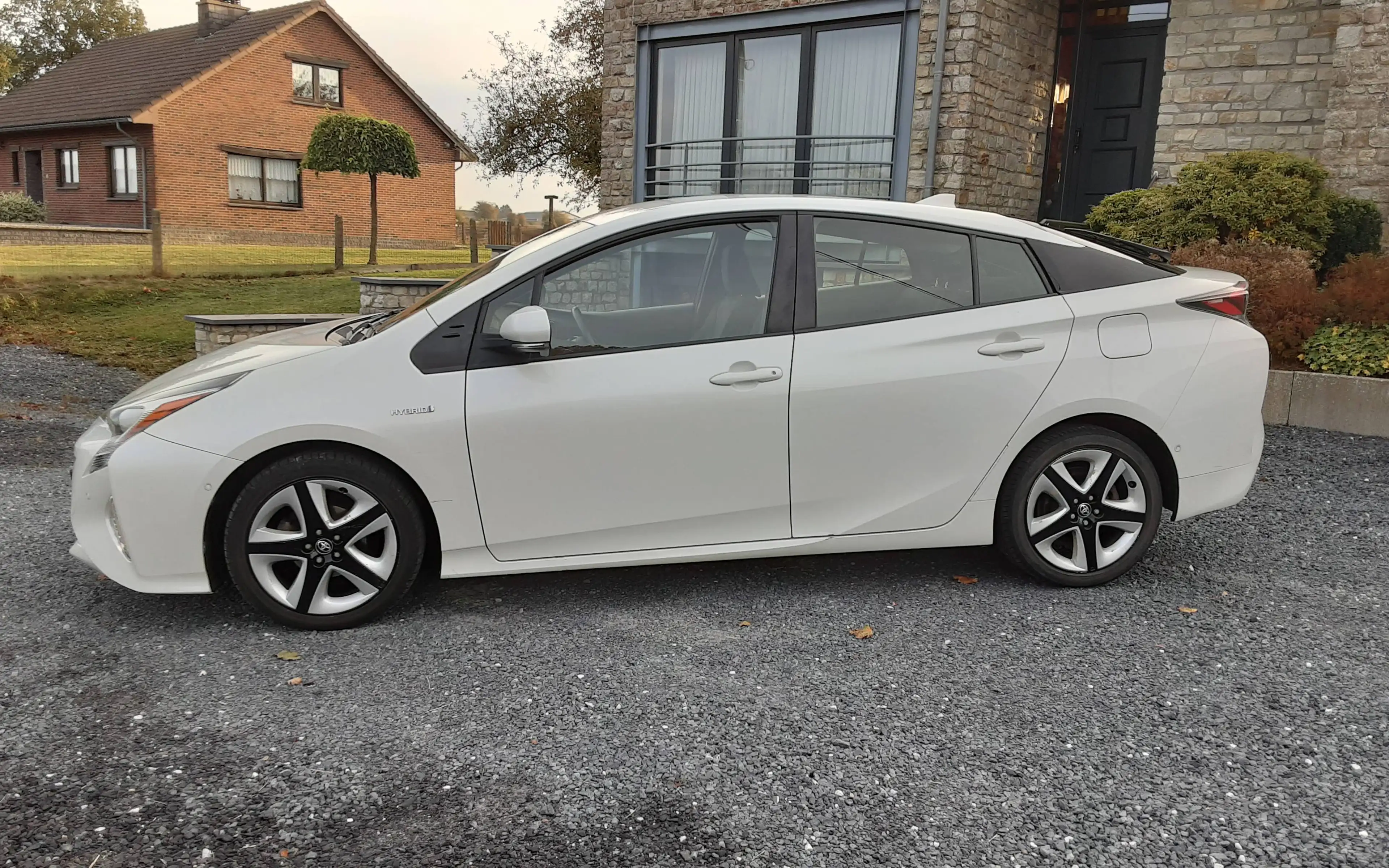 Toyota Prius hybrid — photo 4