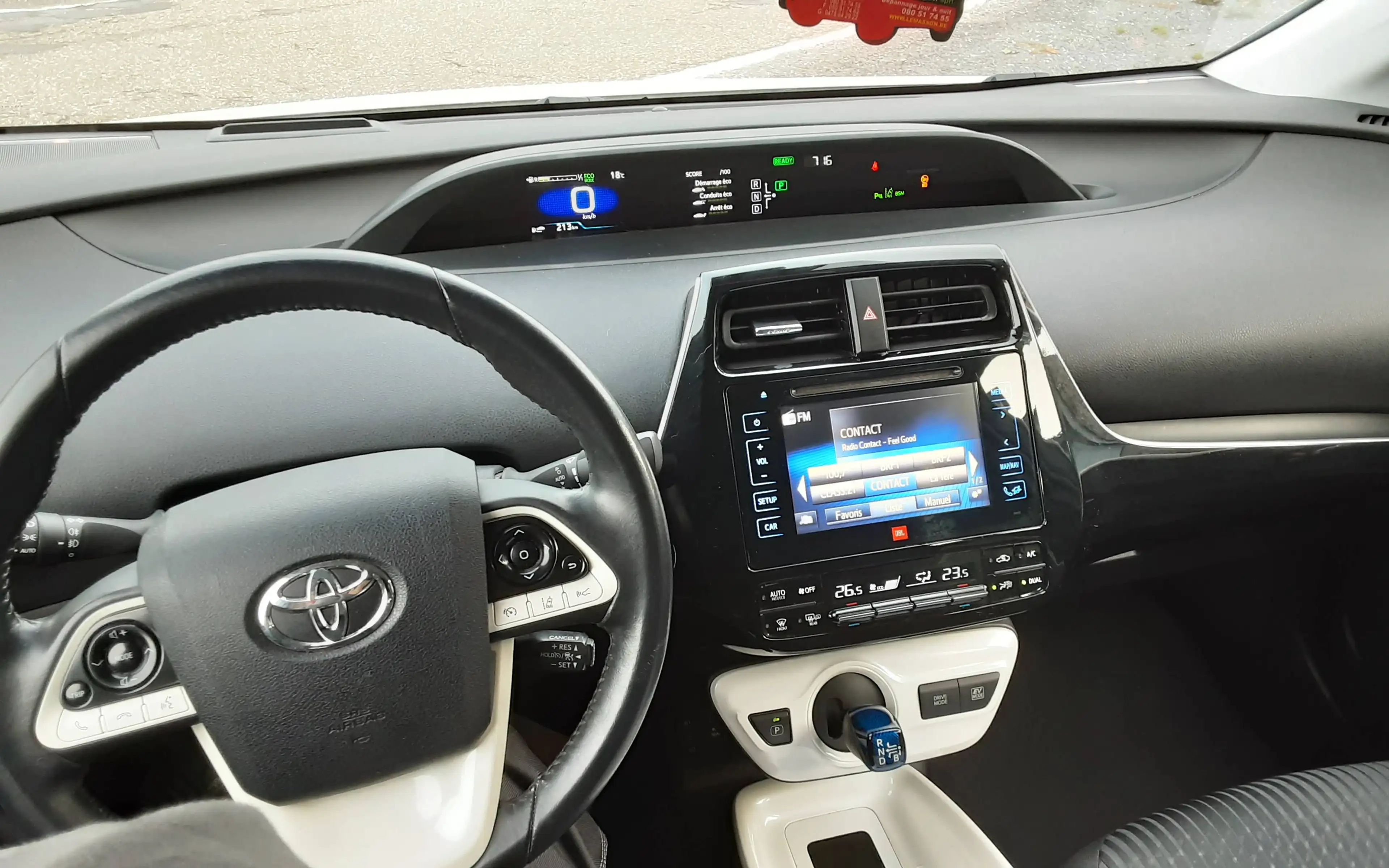 Toyota Prius hybrid — photo 13