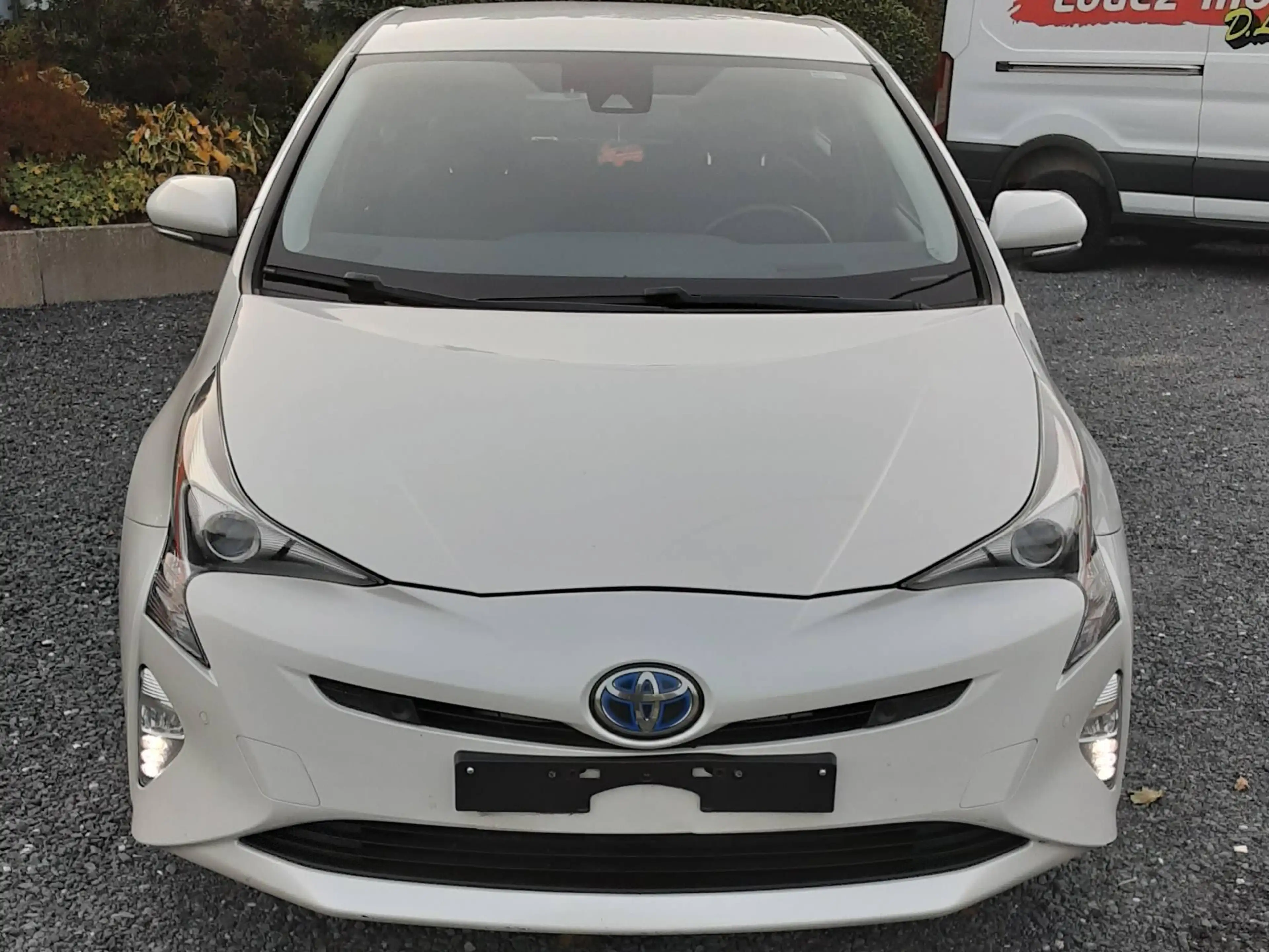 Toyota Prius hybrid — photo 2
