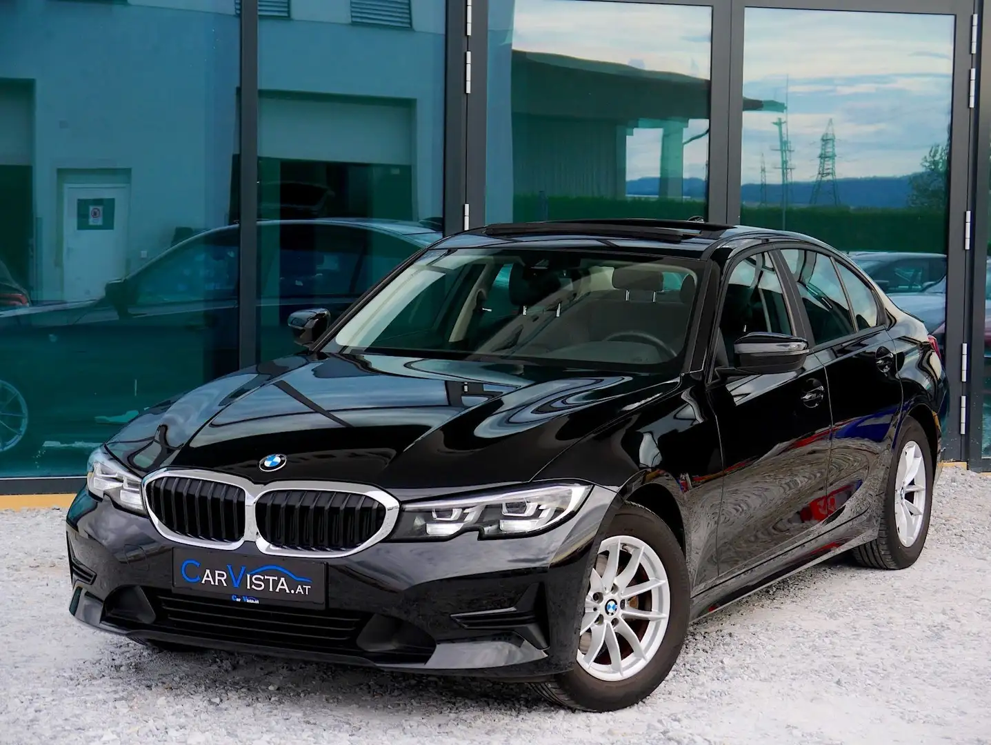 BMW 320 d Advantage Aut. *Live Cockpit - Glasdach* Noir - 2