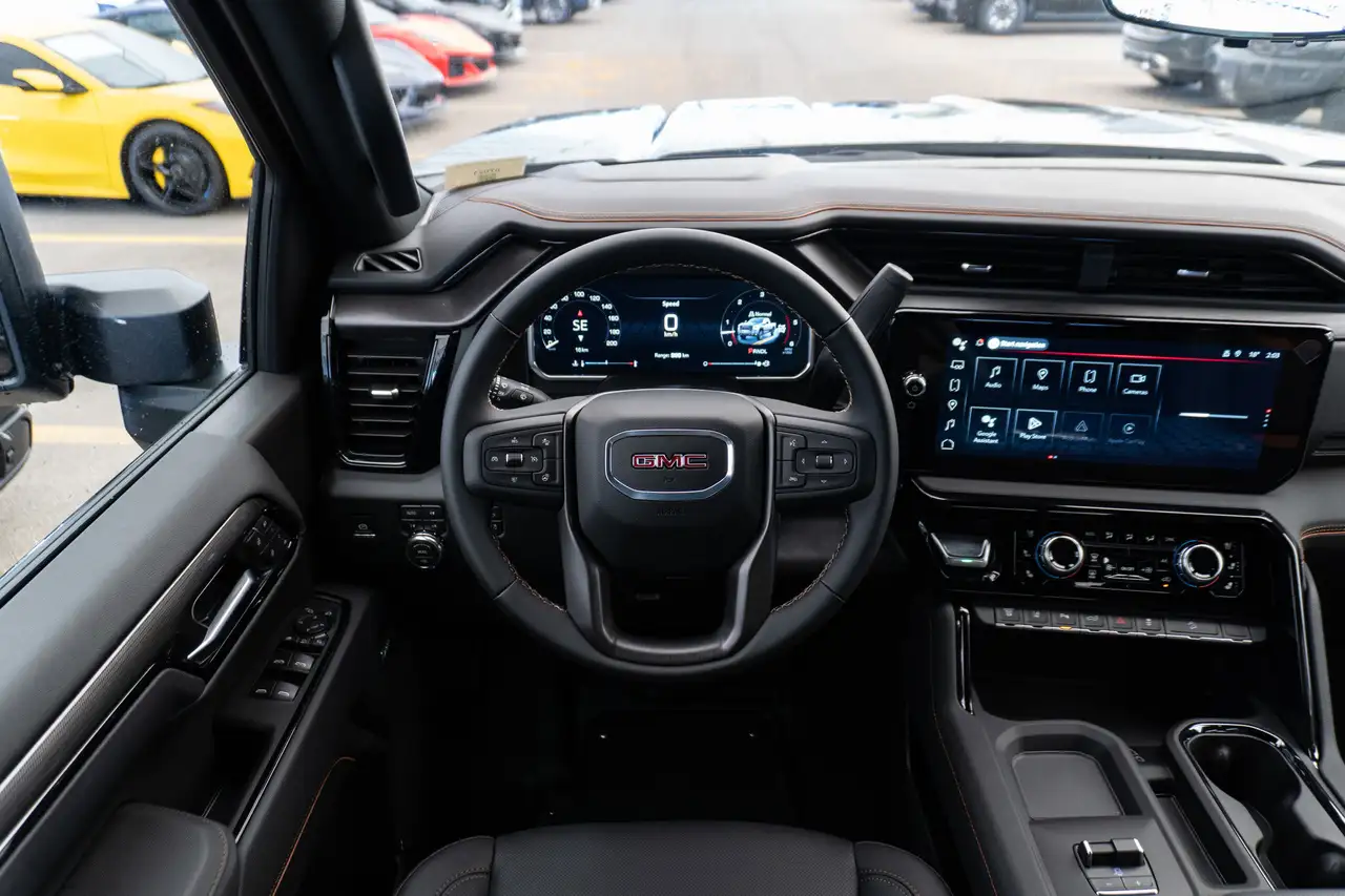 GMC Sierra 3500HD снимка GMC Sierra 3500HD