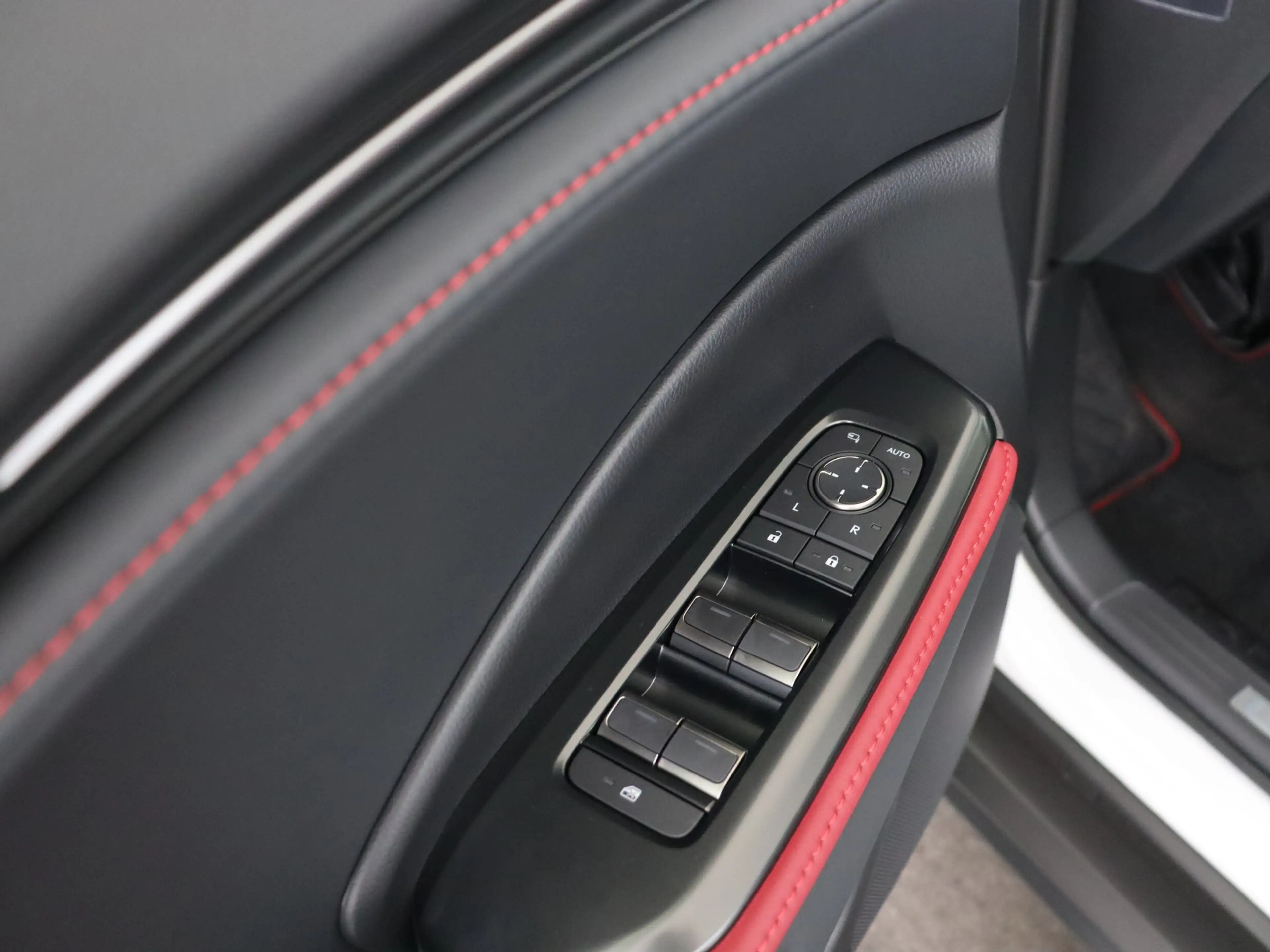 Lexus LBX 35th Edition Gelimiteerd Leverbaar! — photo 10