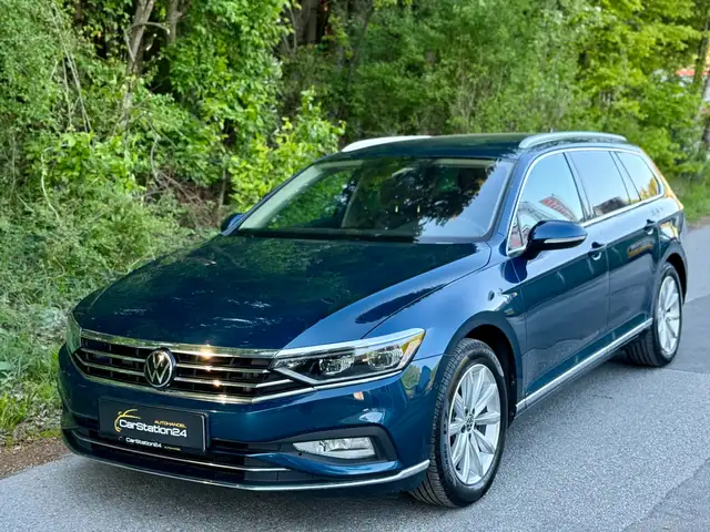 Volkswagen Passat Variant Elegance200PS*1BES*TOTW*MATRIX*AHK*HCAM*ACC*MEMORY