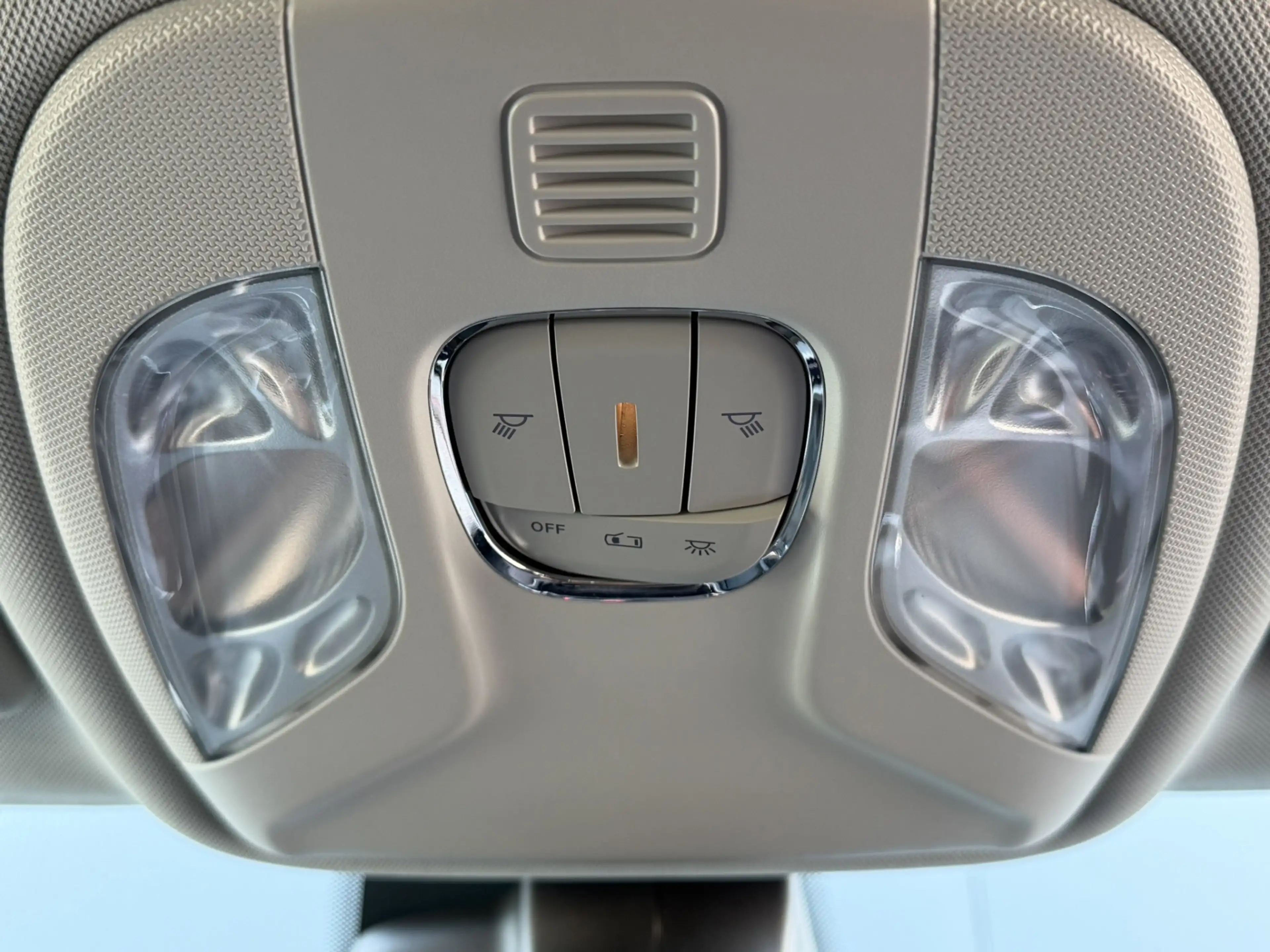 Jeep Compass 1.5T e-Hybrid High Altitude | Winter pack | Apple — photo 37