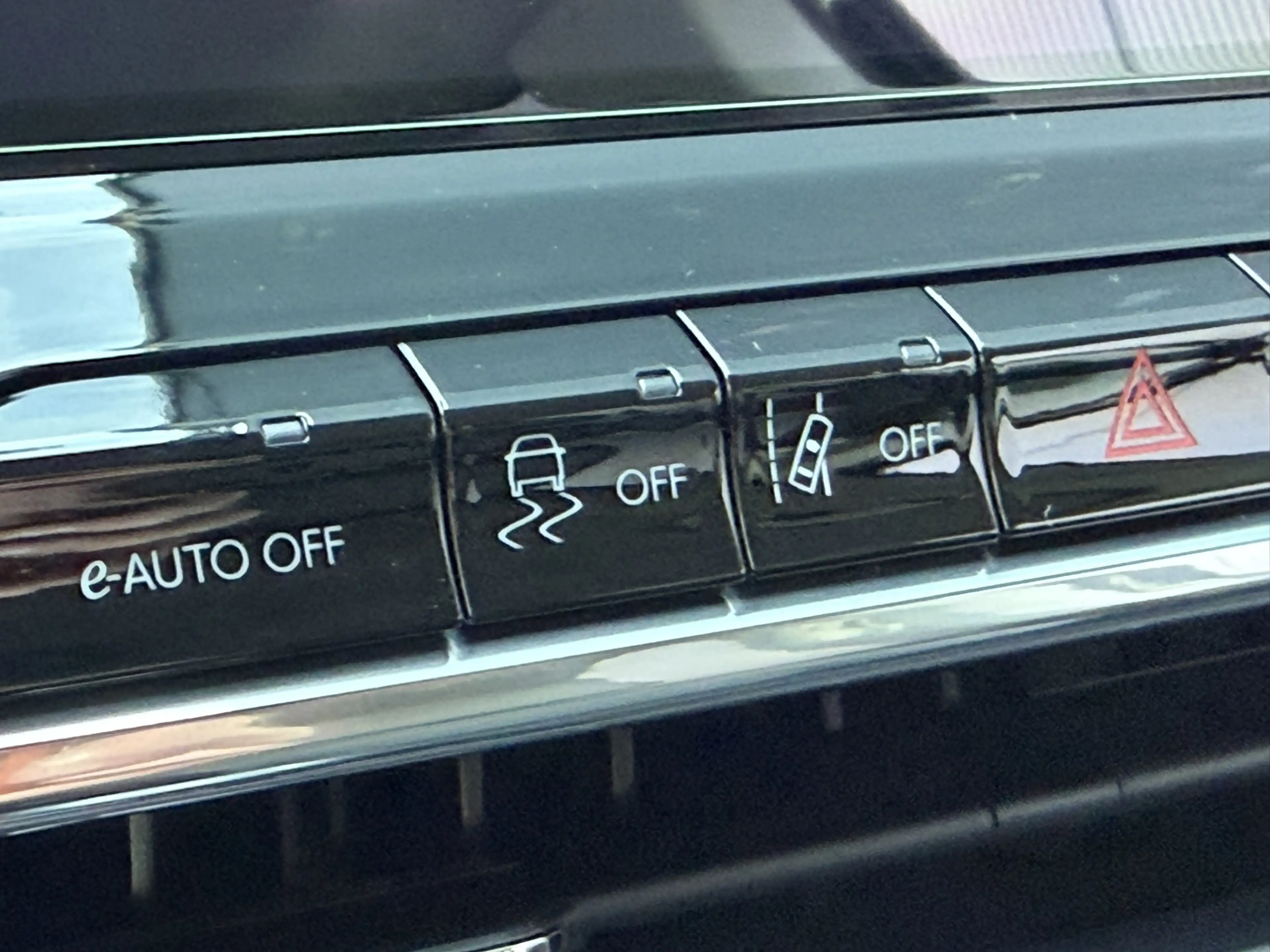 Jeep Compass 1.5T e-Hybrid High Altitude | Winter pack | Apple — photo 40