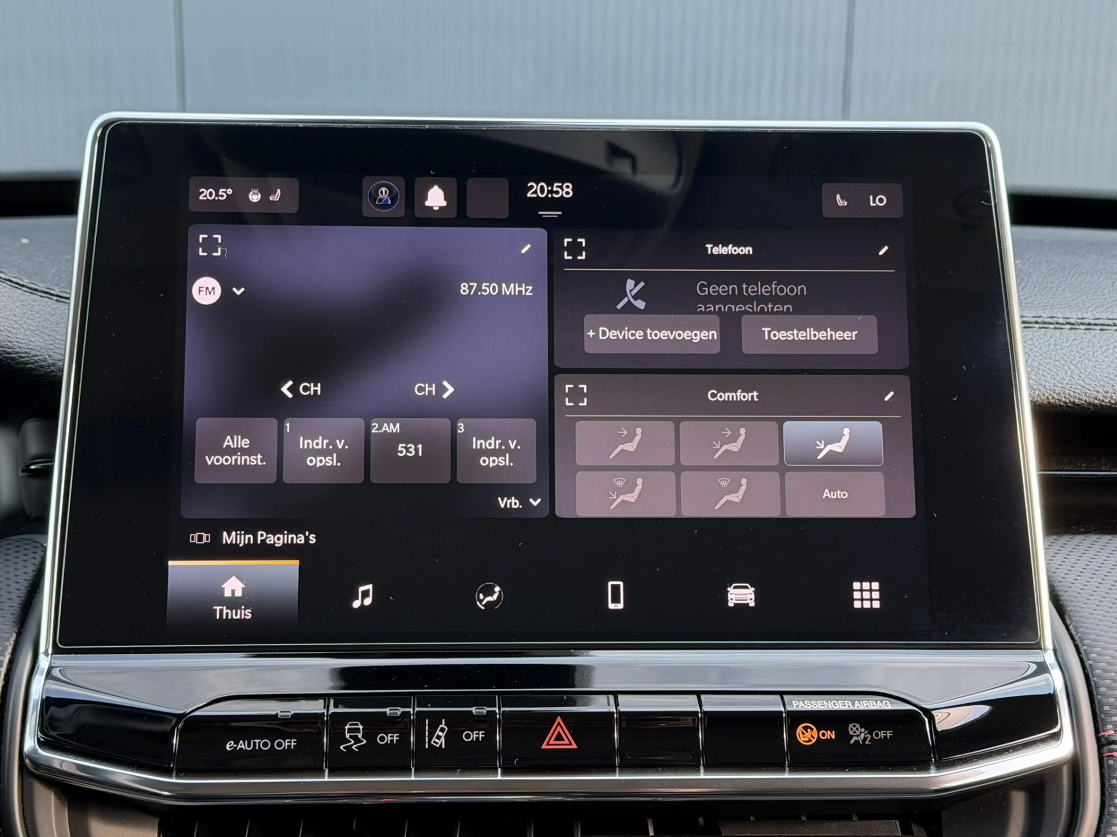 Jeep Compass 1.5T e-Hybrid High Altitude | Winter pack | Apple — photo 28