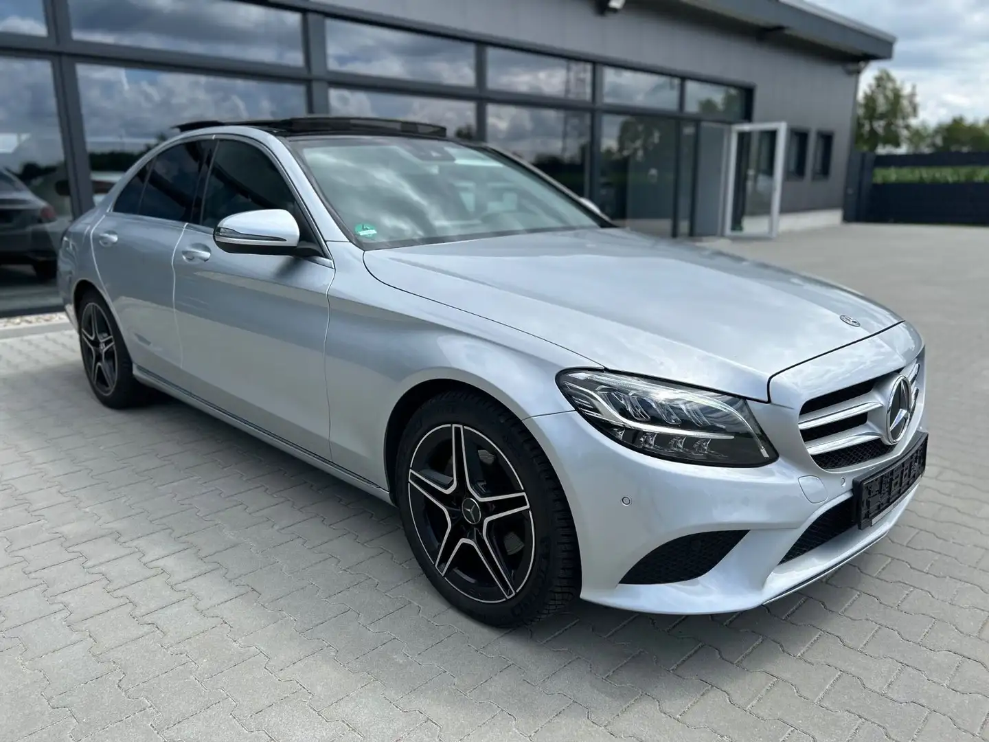 Mercedes-Benz C 200 d Avantgarde Limo -Panorama-LED- AMG 18 Zo Silber - 1