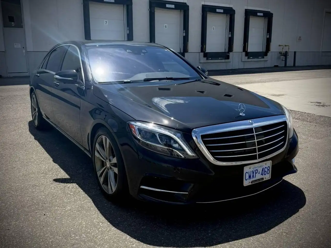 Mercedes-Benz S-Class снимка Mercedes-Benz S-Class