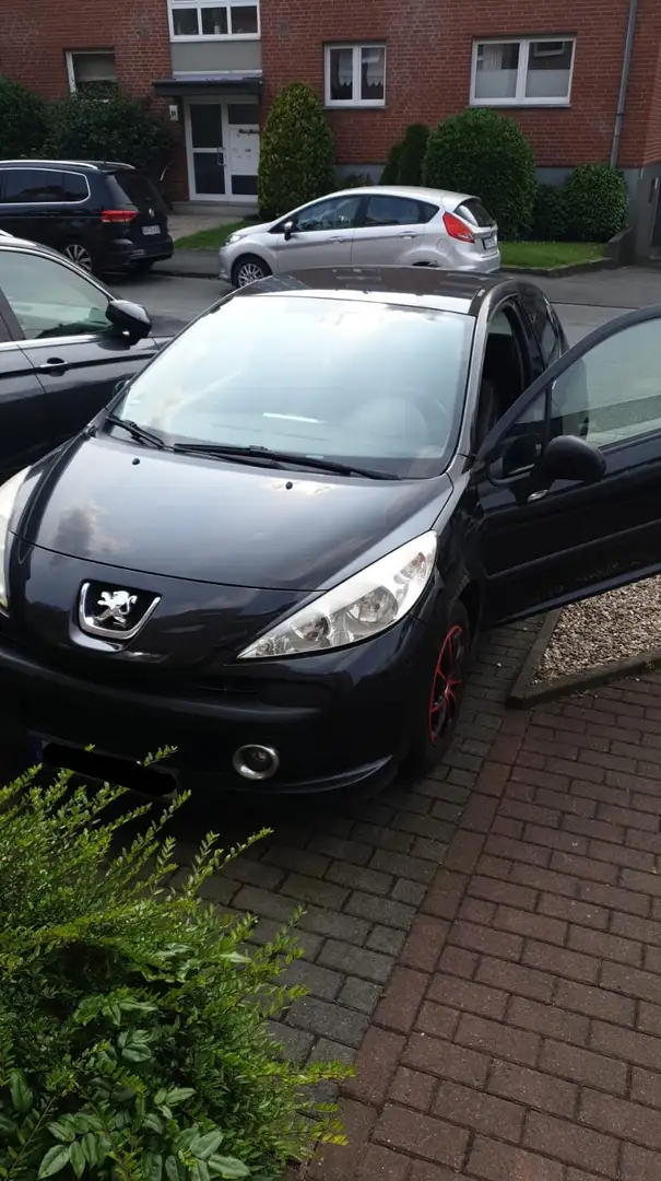 Peugeot 207 207  3-Türer 95 VTi Filou Schwarz - 1