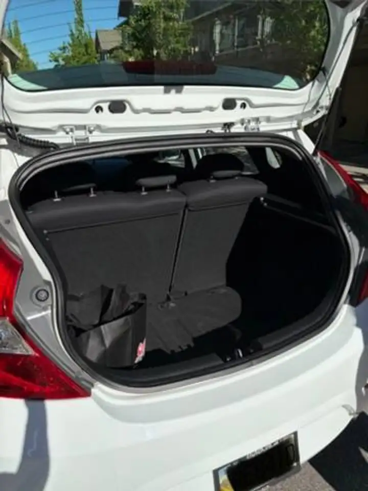 Hyundai ACCENT снимка Hyundai ACCENT