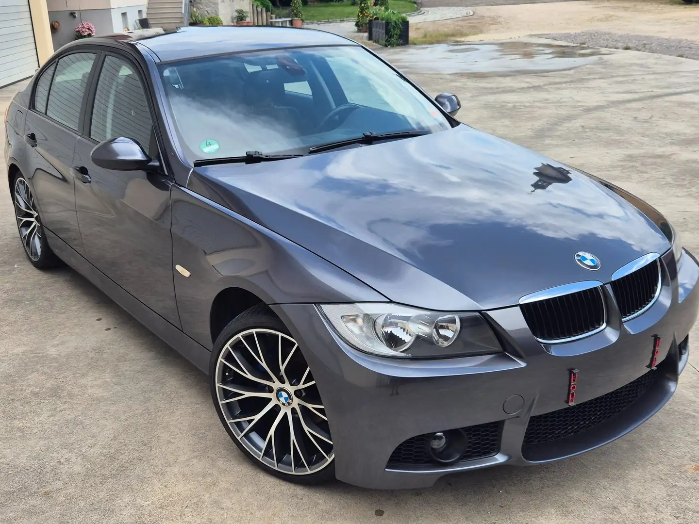 BMW 320 320i e90 Grau - 1