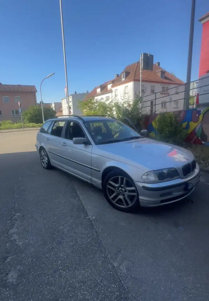 BMW 330d, foto 1