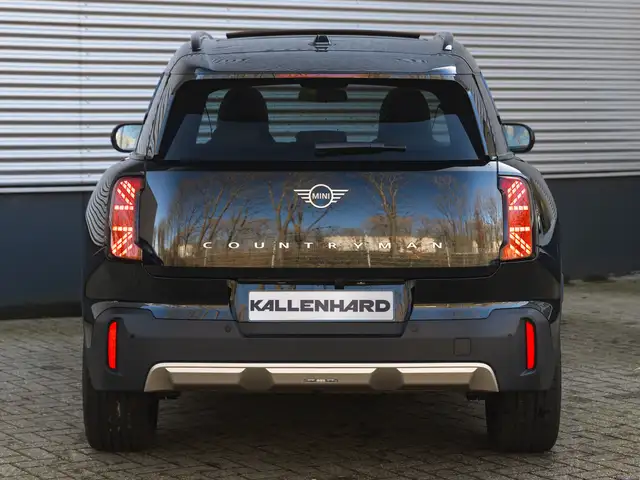 Mini Countryman view 6