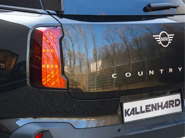 Mini Countryman view 11