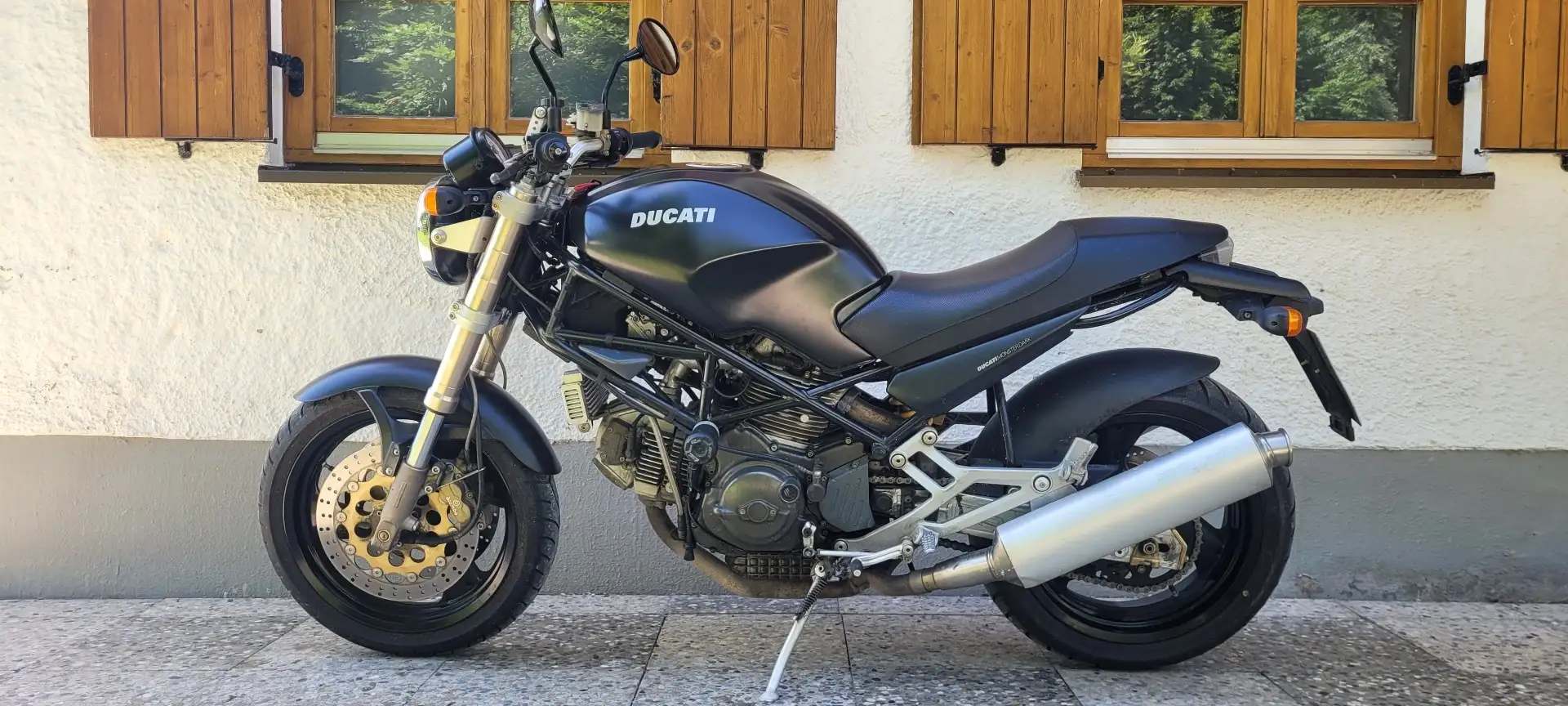 Ducati Monster 900 Noir - 2
