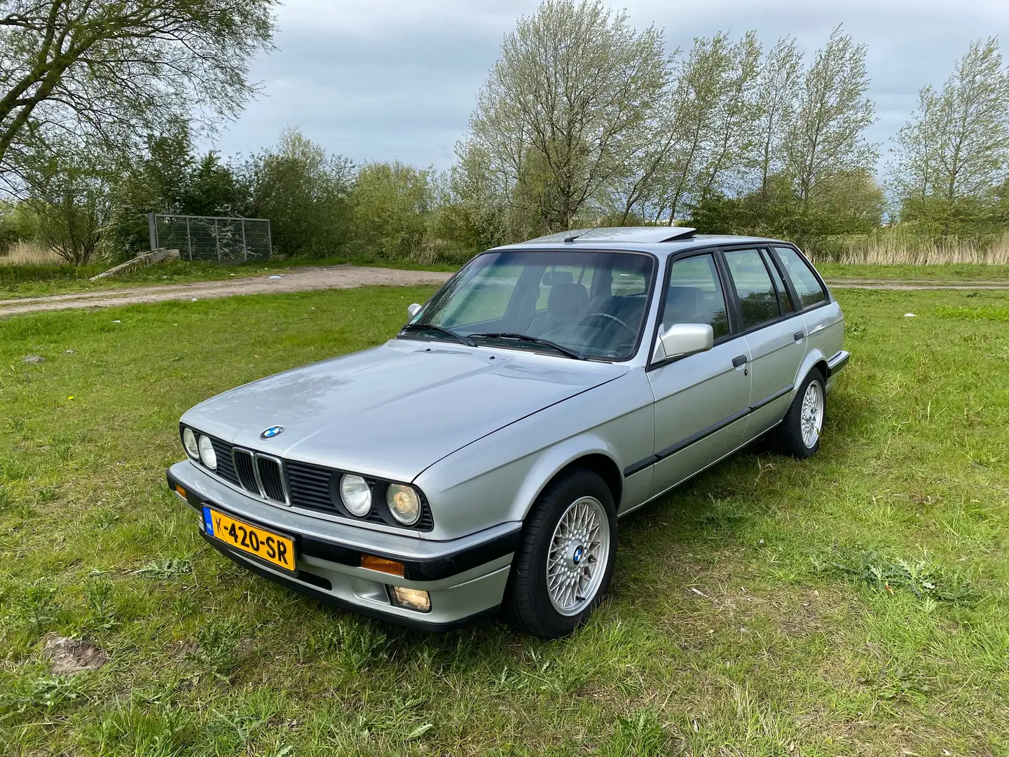 BMW 316 e30 Design Edition srebrna - 1