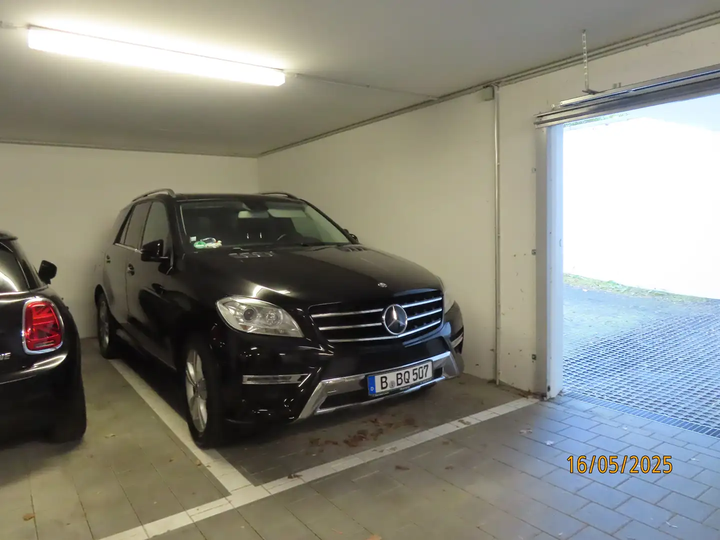 Mercedes-Benz ML 500 ML 500 4MATIC (BlueEFFICIENCY) 7G-TRONIC Černá - 1