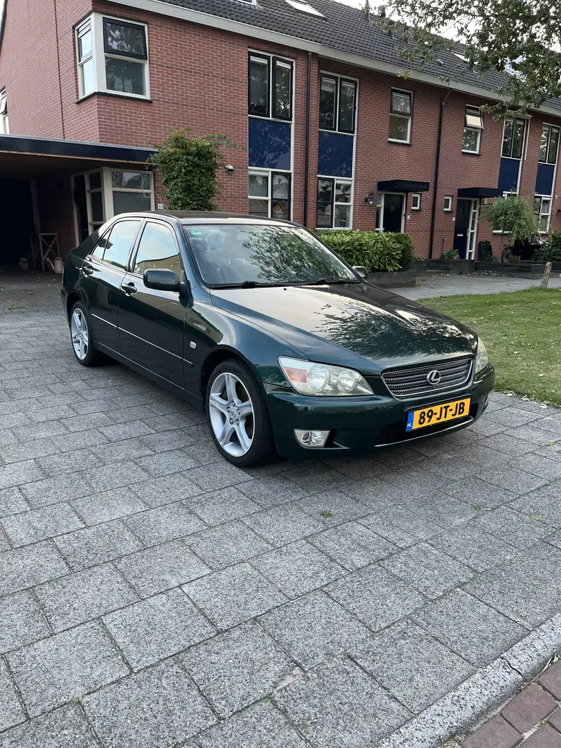 Lexus IS 200 - 1