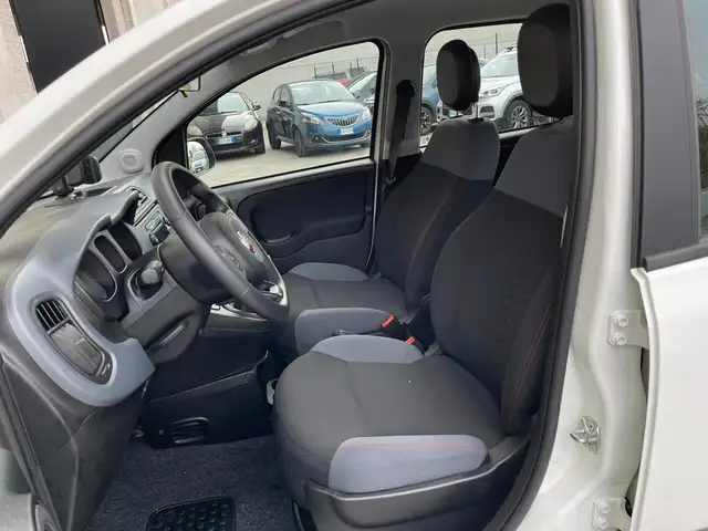 Fiat Panda view 8