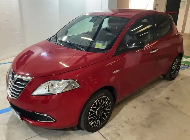 Lancia Ypsilon 1.2 Gold 69cv *UNIPROPRIETARIO-NEOPATENTATI*