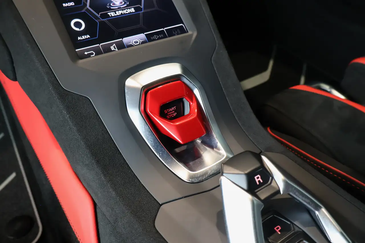Lamborghini Huracán снимка Lamborghini Huracán