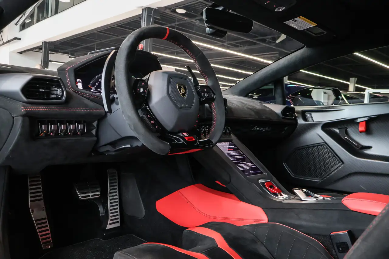 Lamborghini Huracán снимка Lamborghini Huracán